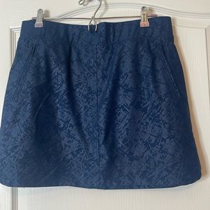 Orvis Travel Skort Shattered Glass Embossed Print Navy Blue Medium